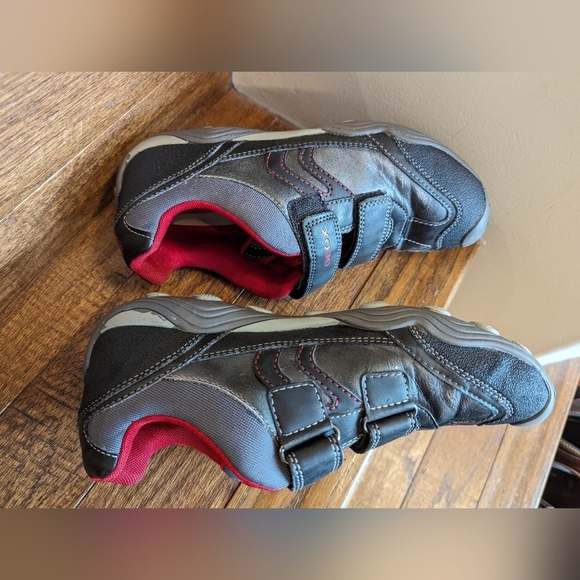 GEOX respira Velcro leather runners gray & red  US size 7 EU 41 - Picture 9 of 14